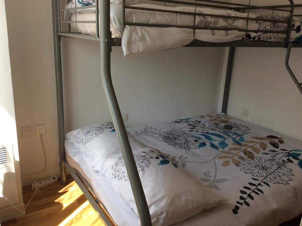 Apartment Number 7 *