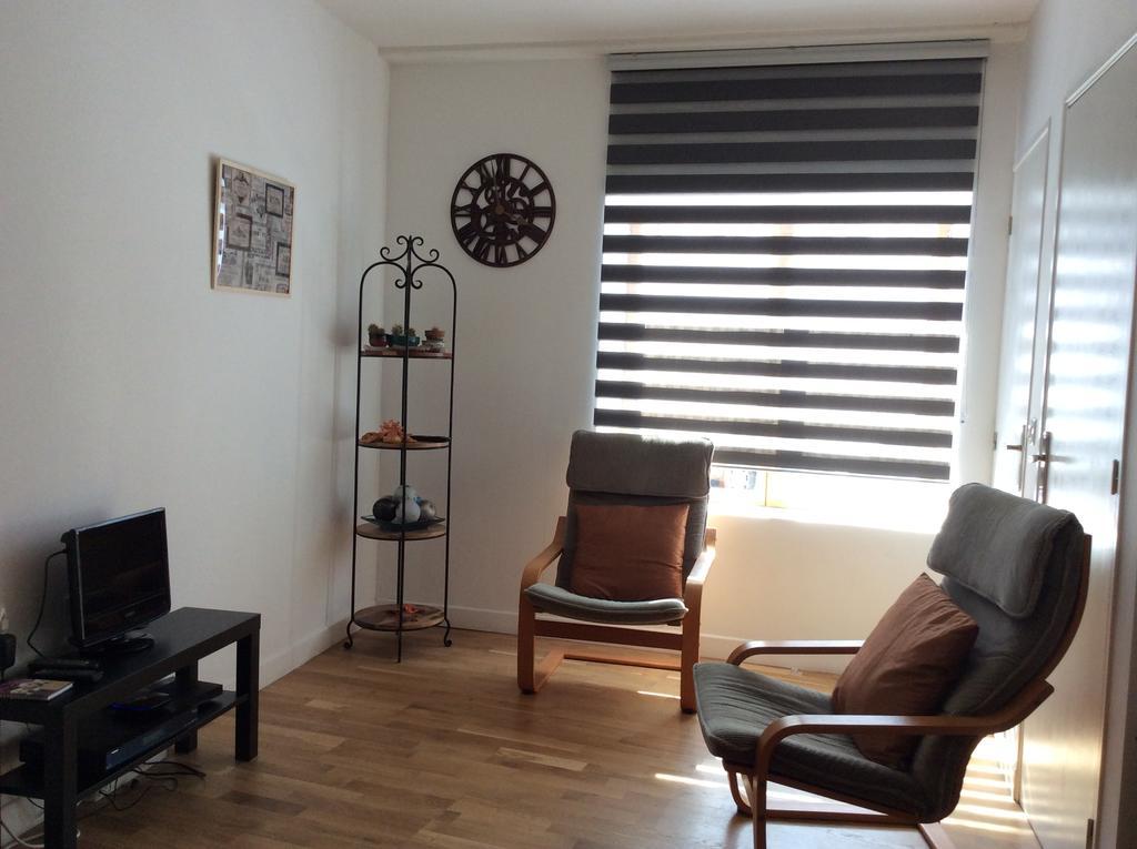 Apartment Number 7 *